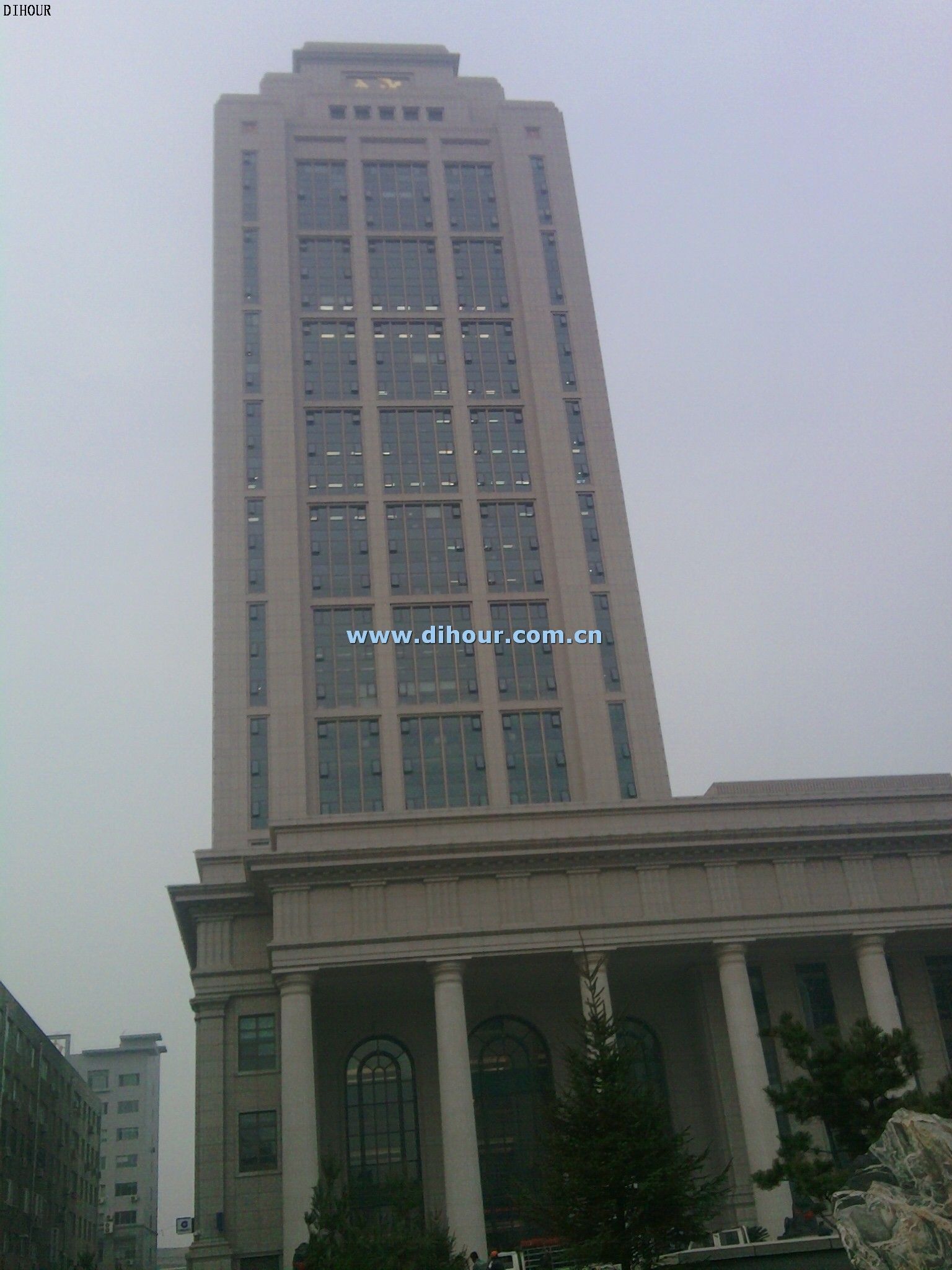 大连海关办公楼使用迪奥DH2800自动不锈钢干手器-自动干手机