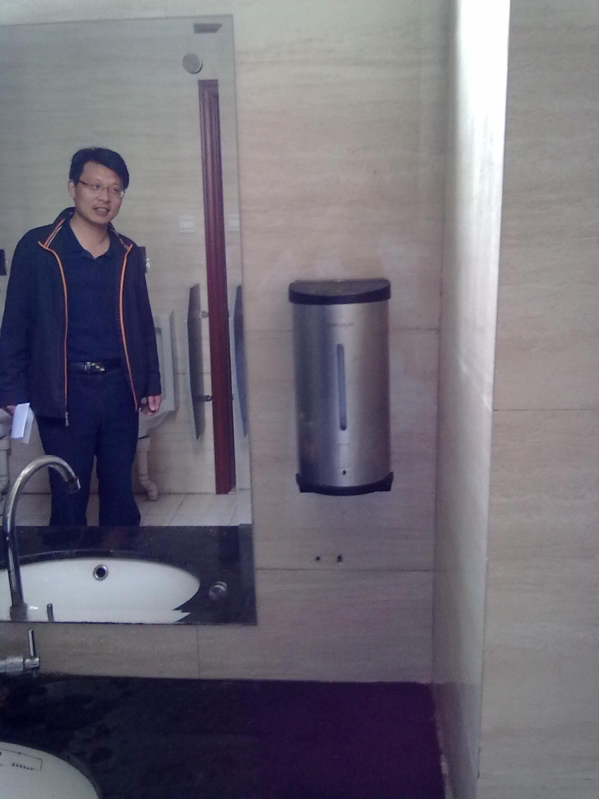 DH2000不锈钢感应皂液器